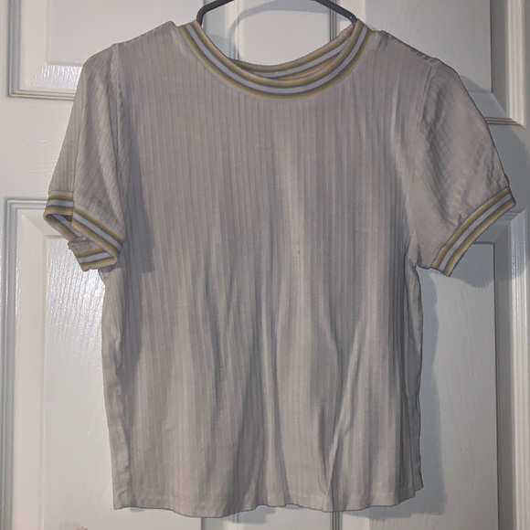 XL crop top from Love J, can also be worn as a regular size shirt if you upsize! - Picture 1 of 2